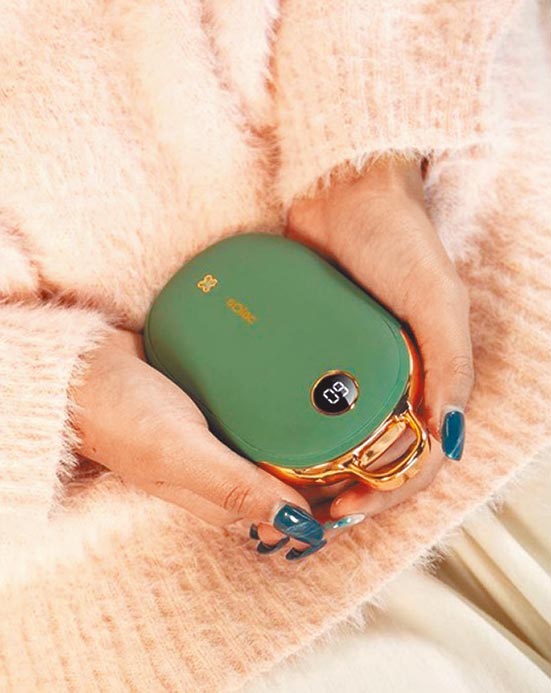 虾皮购物的sOlac充电式暖暖包，原价1680元，优惠价890元。（虾皮购物提供）