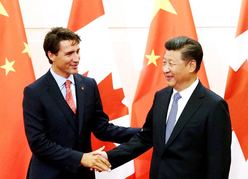 加拿大总理杜鲁道（Justin Trudeau）25日批评北京正利用经济影响力，非常巧妙地挑拨民主国家。图为杜鲁道2016年访问北京的资料画面。（资料照／路透社）(photo:ChinaTimes)