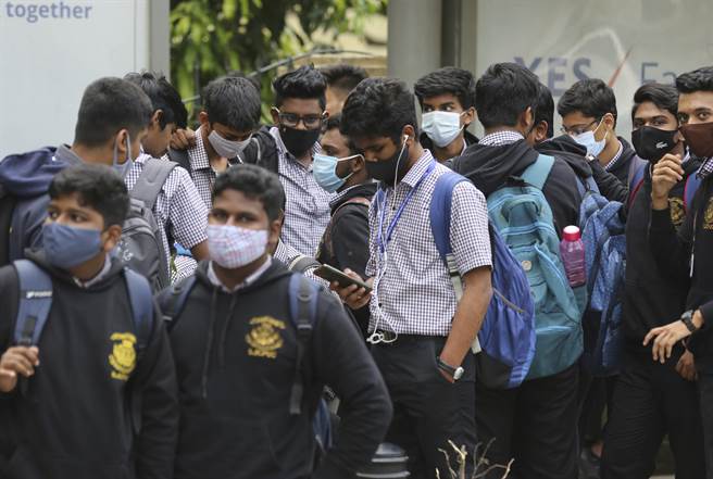 印度將開放15歲（含）以上青少年接種COVID-19疫苗。(圖/美聯社)
