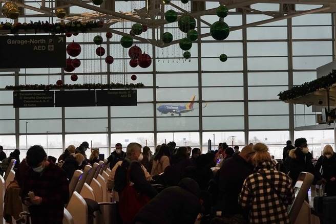 近日美国赴大陆航班屡取消，大陆驻美使领馆提出严正交涉。（图／美联社）