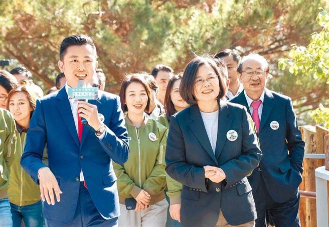 民进党罕见举全党之力修「地制法」，这种傲慢行径完全不给新竹县市议会有发声表决任何机会，「英人设市」备受新竹县市地方质疑。（本报资料照片）