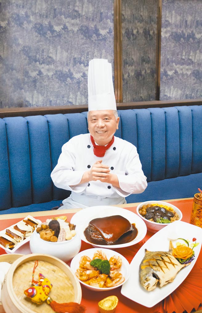 金帽奖得主林文科主厨领军团队，炖煮的「福禄绵密酱方肉」获评审一致盛讚。图／台北王朝提供