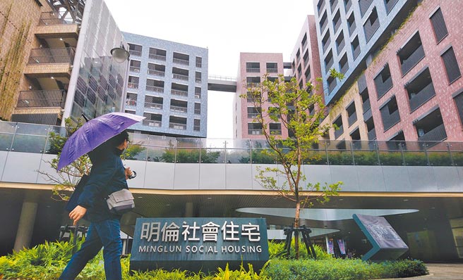 为协助旅宿业者度过疫情难关，同时加速推动社会住宅的需求，内政部研拟「旅馆业转作社会住宅方案」，首波以3年为一期，目标提供2万户社宅。（本报资料照片）