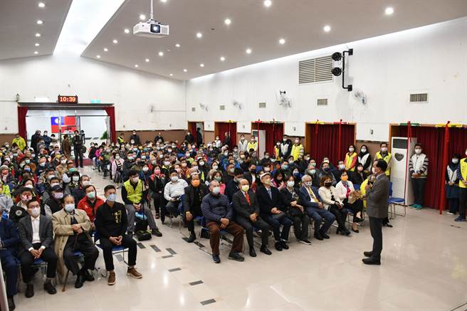 在介寿生活艺文馆举行的彰化市长林世贤就职满3周年施政成果发表会，出席来宾爆满。（谢琼云摄）