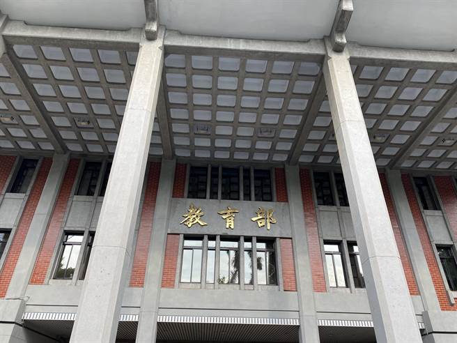 教育部將在28日上午10時公布110學年大專校院註冊率。（林志成攝）