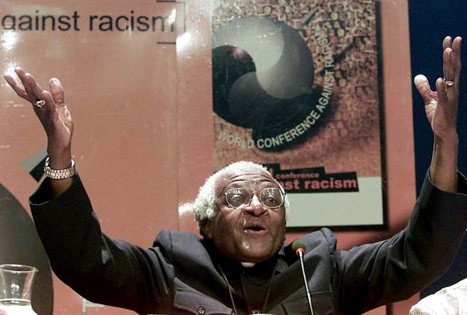 南非诺贝尔和平奖得主屠图（Desmond Tutu）大主教辞世享寿90岁。(图/路透社) 