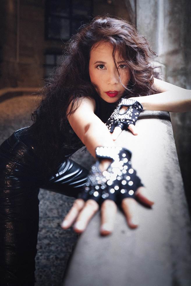 莫文蔚新歌MV用手机拍摄。（莫家宝贝工作室提供）