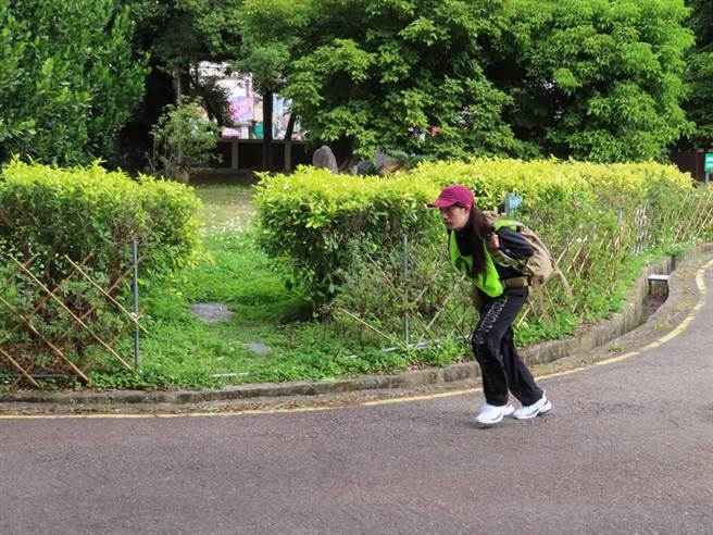 東勢林區管理處招考約僱森林護管員，楊姓女考生獲得第1名。（東勢林區管理處提供）