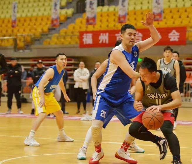 首届闽台青年三人篮球友谊赛暨两岸职工联谊赛，25至26日在福州举行。（照片由主办单位提供）