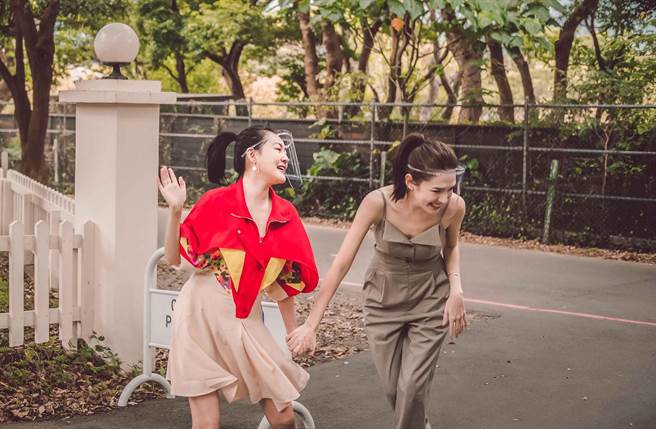 小S犀利拷問許瑋甯。（CATCHPLAY＋提供）