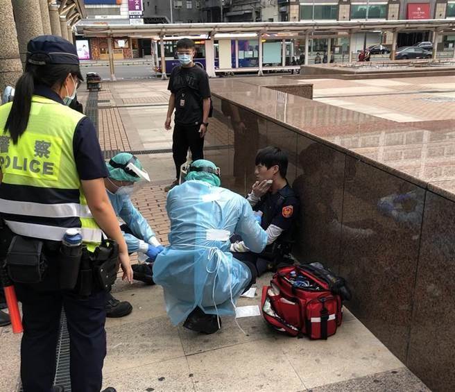 通缉犯余明达不戴口罩被通报，竟亮刀砍伤前来劝阻的员警，所幸员警送医后无大碍。（资料照／民眾提供）