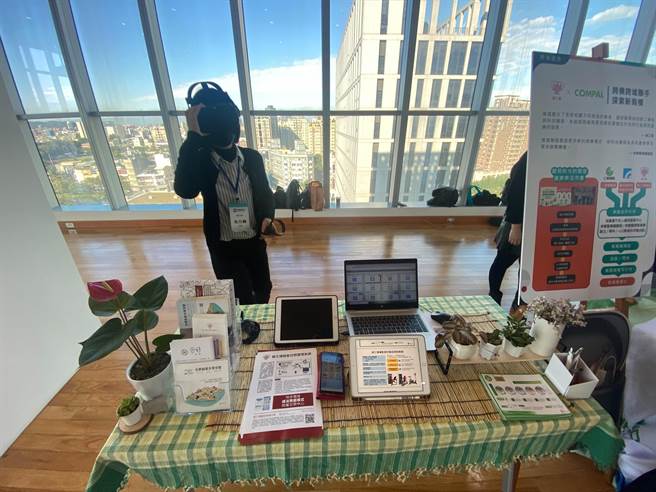 為因應高齡化社會衍生的銀髮長照問題，工研院特別與日本及照護服務業者合作，打造在地化AI復能服務系統與個人化照護。（陳育賢攝）