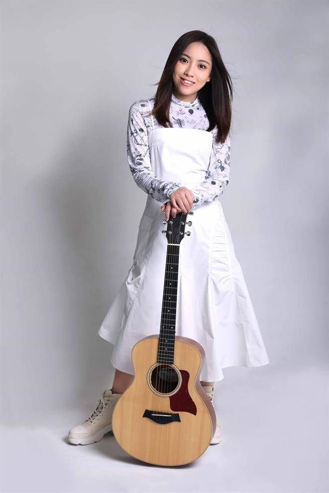 陳佩賢推出新歌〈第三個我〉，是一首安慰自己、鼓勵自己的歌。（福茂唱片提供）