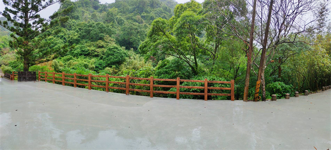 新北市的后花园石碇，有天然的山林美景与溪河相映，适合步行踏青、登山健行。（石碇区公所提供）