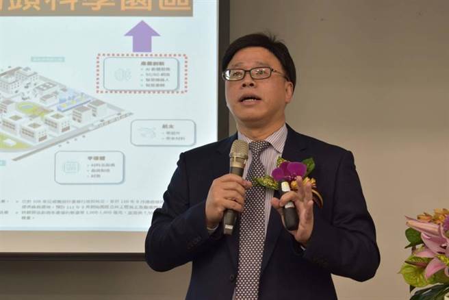 采威國際董事長蕭哲君28日於台中舉辦首場興櫃前法說會。圖／業者提供