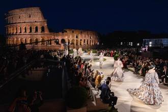 Fendi投入250萬歐元 成功修復維納斯、羅馬神廟