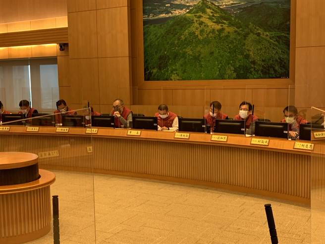 7＋7专案 新北开罚2例申报不实。（叶德正摄）