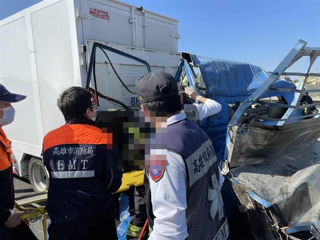 高雄國道1號372.6公里發生9車追撞車禍。（翻攝照片／高雄洪靖宜傳真）
