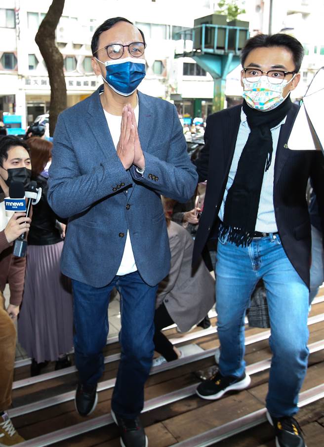 國民黨主席朱立倫29日出席2021第一屆全國動物保護會議，被問到大新竹合併問題時，表示蔡政府需要有完整的國土規劃及財政支出分配，如果沒有一切都是騙，國民黨願意與蔡政府做一次完整討論，而不是叫辯論。(陳俊吉攝)