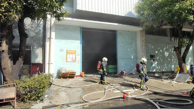 汉翔公司水湳厂区8号棚厂钳工作业区集尘区，29日上午10时15分发生粉尘气爆。（民眾提供／卢金足台中传真）