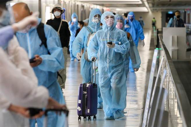 我國空手道代表團日前赴哈薩克參賽，返國後被發現確診新冠病毒，今天則持續進行基因定序，但有5名感染者的Ct值偏高，難以進行定序。（圖／示意圖，記者陳麒全攝影）