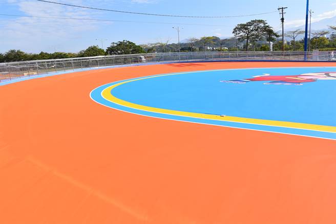 苗栗县内首座标准直排轮竞赛场，将可成为正式比赛场地。（谢明俊摄）