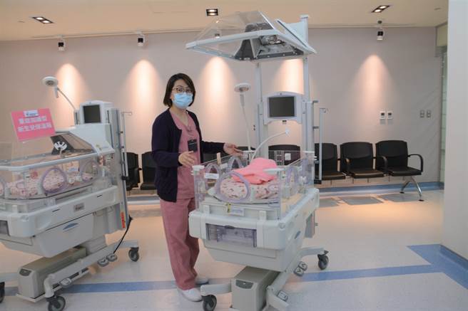  SDR) 」，透过光波及音乐，调解产妇待产情绪，以帮助顺产。（庄旻静摄）