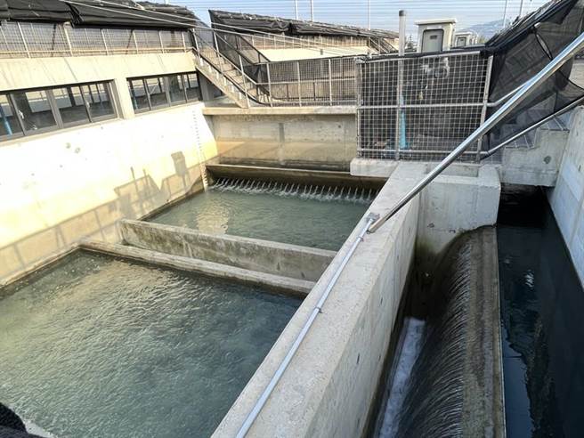 洋山淨水場以大陸原水為水源，未來可日產5萬噸的淨水系統將可讓大、小金門的供水穩定邁入一個全新里程。（金門縣府提供）