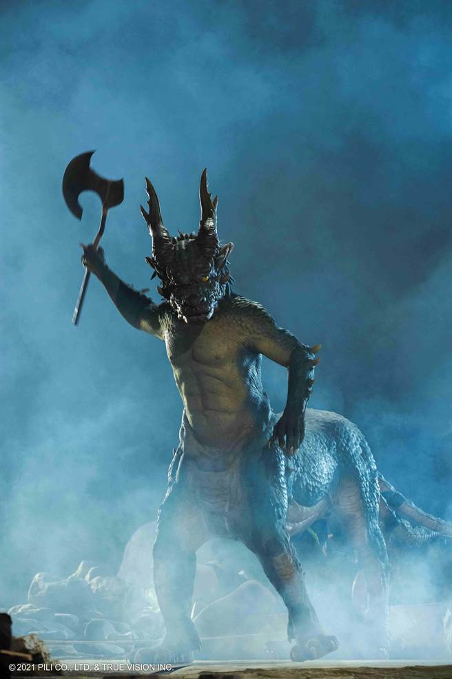 「劍尾麒麟」長著3根劍形尾巴，並融合「舞獅」的概念。（威視提供）