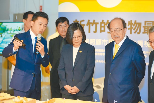 有绿营派系要角说，「林智坚大新竹就算选输，蔡英文一定让他入阁。林选项很多元，却坚持搞大新竹合併、参选大新竹，把党差点赔进去，才让很多人不能接受。」（新竹市政府提供）