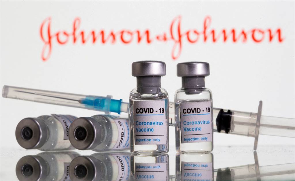 南非研究人员表示，在Omicron传播下，染疫医护人员因接种娇生疫苗追加剂而不致演变成重症住院的比例为84%。（图／路透社）(photo:ChinaTimes)