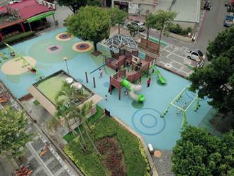 青蛙、池塘主題風 蘆洲永平公園遊戲場啟用