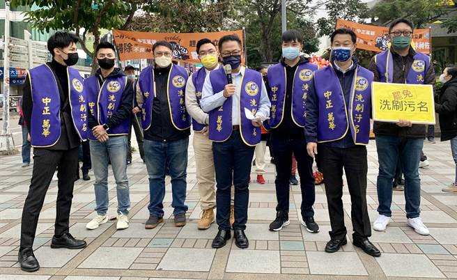 这场宣讲除公民代表之外，多名国民党代表更是自愿站台声援。（黄婉婷摄）