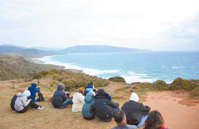 擁有絕佳視角的墾丁龍磐草原，是不少民眾元旦迎曙光首選之一。（圖／本報資料照片）

