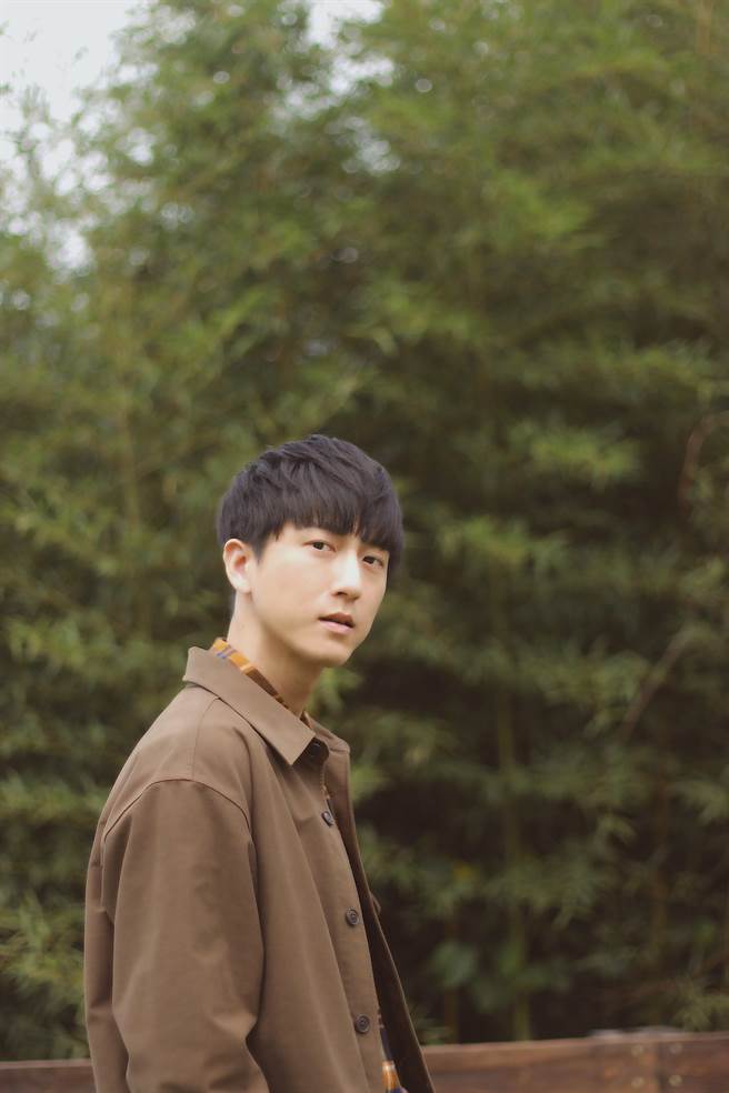 邱昊奇人生转弯成了表演老师。（幸星娱乐提供）