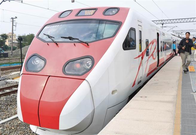 273次普悠瑪列車下午行經新富車站發生死傷事故。（非當事列車／資料照）