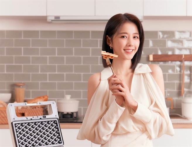 邵雨薇首度代言家电。（Giaretti珈乐堤提供）