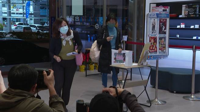 民进党台中二选区立委补选候选人林静仪晚间参加公办电视政见辩论。(翻摄照片／林欣仪台中传真)