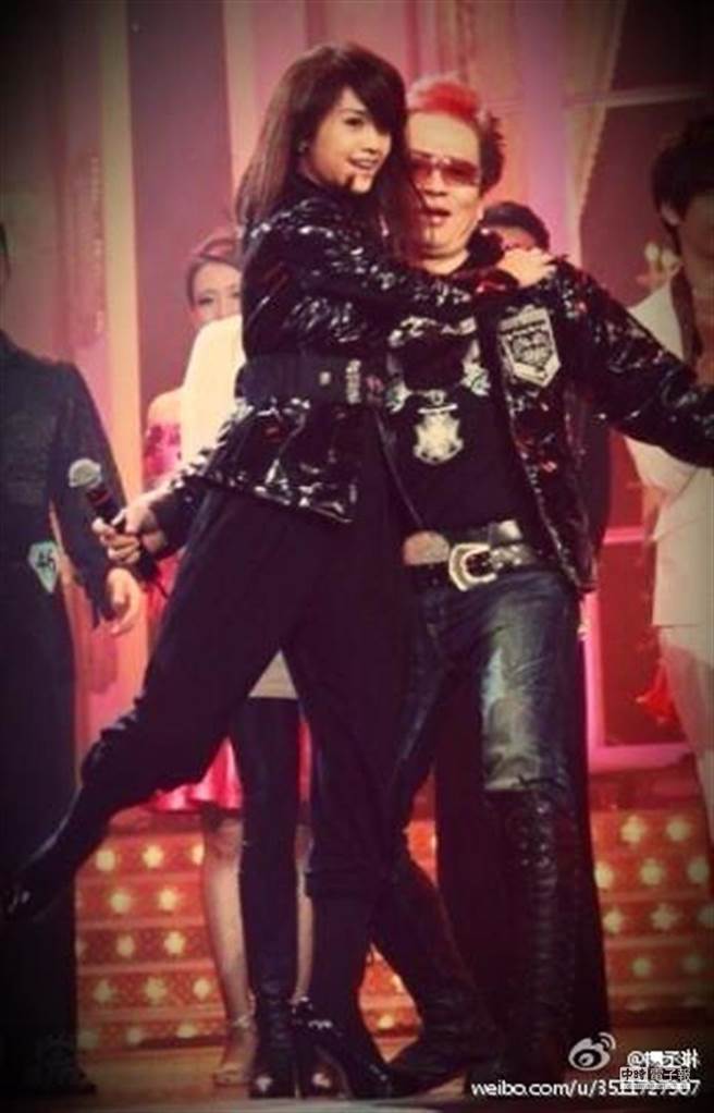 小天后杨丞琳曾贴图忆高凌风。（图／取自杨丞琳微博）