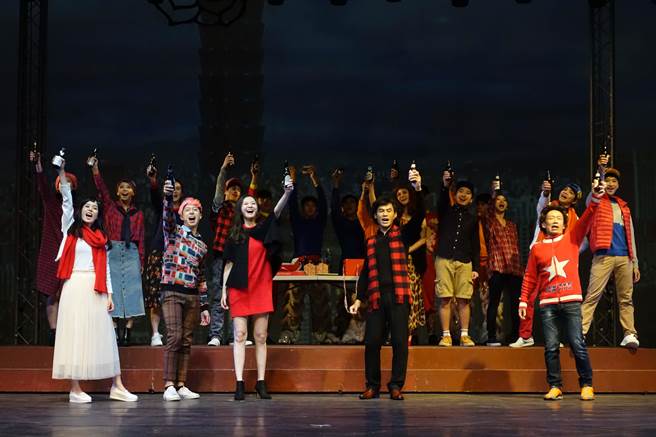 全民大剧团首创同步跨年倒数的舞台剧。（全民大剧团提供）