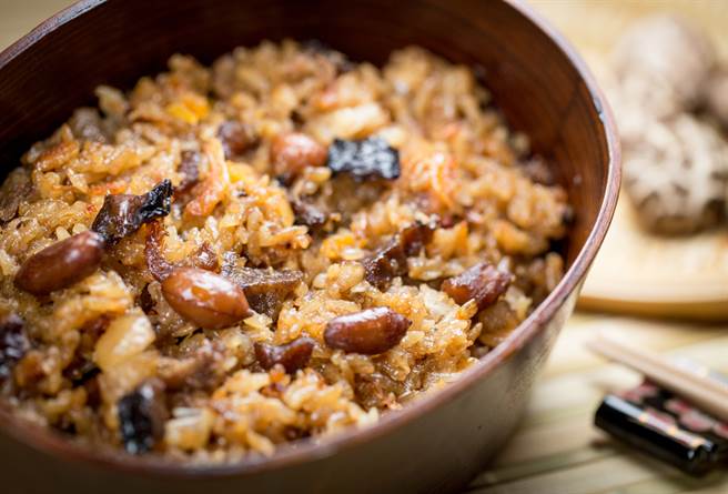 網友分享自己買油飯中了阿婆話術。（示意圖，達志影像/shutterstock）
