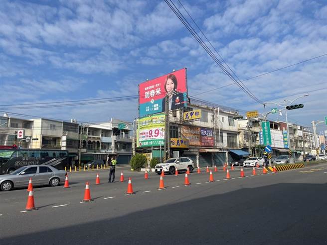 元旦连假首日南下垦丁路段现车潮。（警方提供／谢佳潾屏东传真）