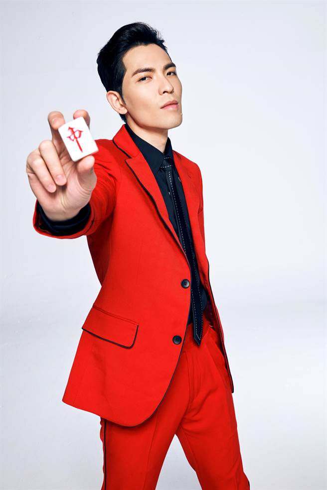 老萧全新代言将于农历年前上架。（喜鹊娱乐提供）