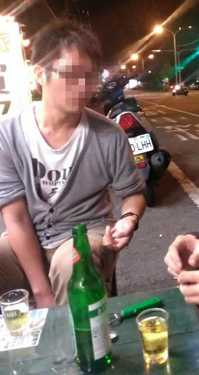 啃老女儿伙同男友弒父弃尸案，江家二儿子指出，张男常出言恐吓，要烙人来修理他们。（民眾提供／黄国峰台中传真）