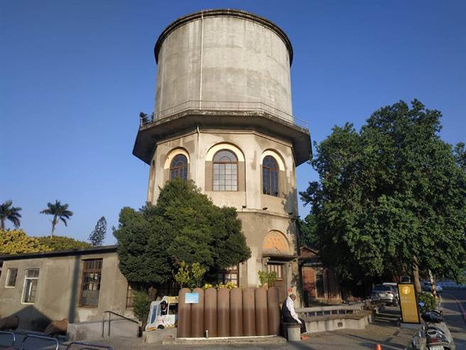 全台唯一的云林县北港镇十角水塔游客中心（图）将功成身退，由北港登记所接棒。（张朝欣摄）