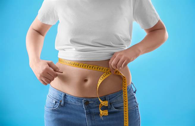 營養師指出，減重除了飲食控制之外，還要「重訓」與「耐力訓練」，三管齊下，才能不復胖。（示意圖／達志影像）