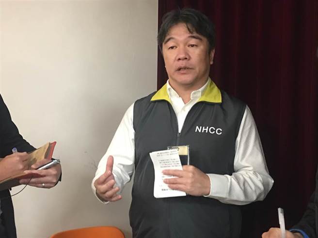 王必勝在臉書PO文示警，指境外移入41例創新高，是相當嚴重的警訊。（資料照）