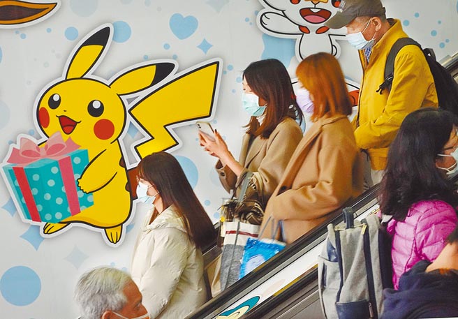 长荣海运发出史上最大笔的40个月年终，让人羡慕不已。（姚志平摄）