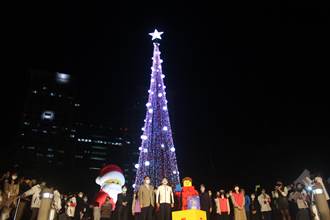 英媒推薦「全球令人讚嘆的8棵耶誕樹」 新北歡樂耶誕城獲亞洲唯一上榜