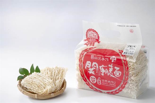 合进关庙麵意麵の味，原价280元、特价220元。（新光三越提供）